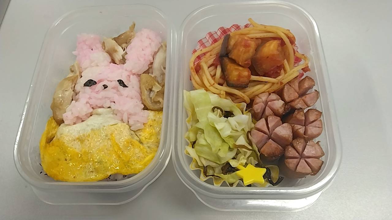 お弁当を作ってもらいました